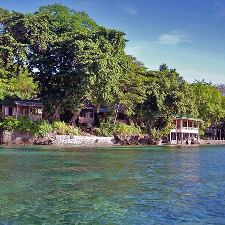 Bunaken Divers Sea Breeze Resort Exterior photo