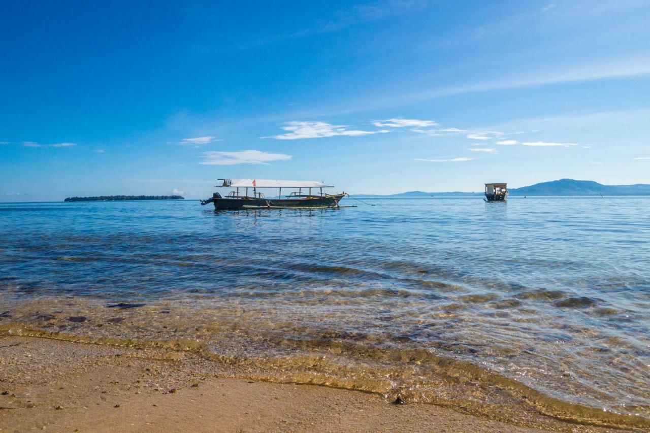 Bunaken Divers Sea Breeze Resort Exterior photo